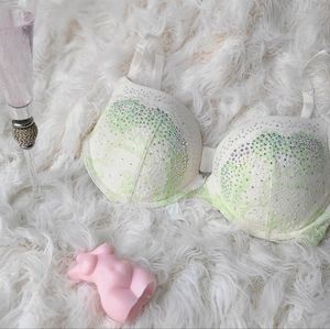 Victoria's Secret Dream Angels Push Up Bra